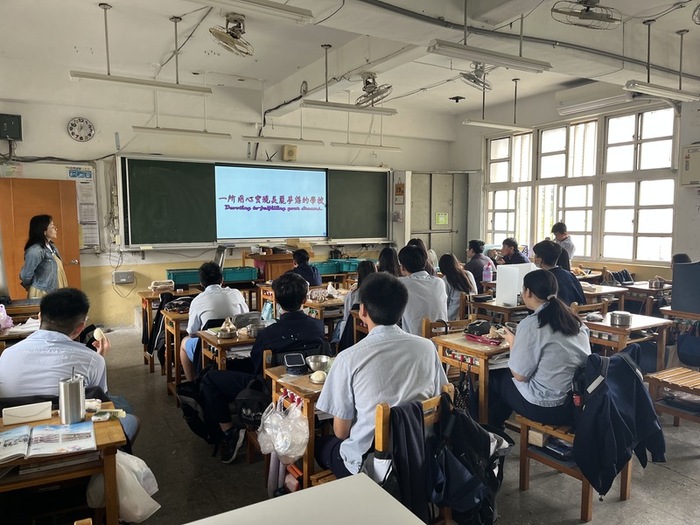九年級「包高中」祈福活動圖片